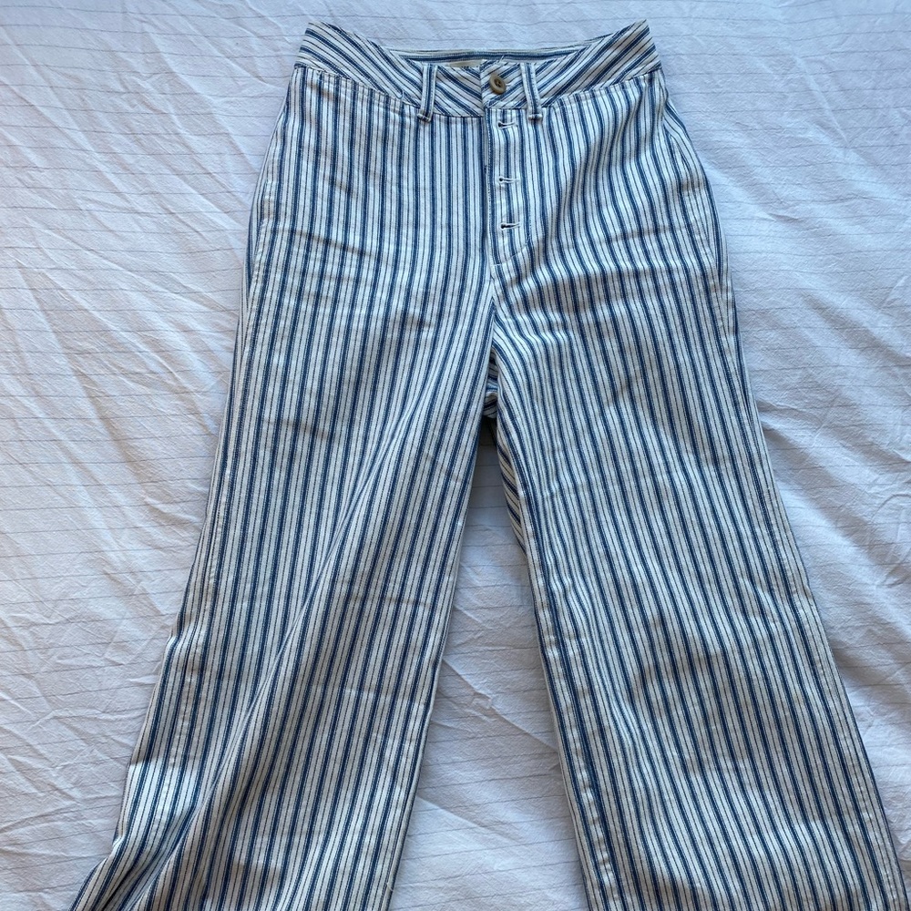 Stripped Jeans
